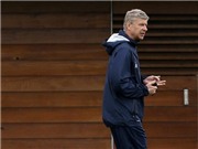 Bóng đá anh, ngoại hạng anh, lịch thi đấu euro 2012, HLV Wenger trình diễn kĩ thuật bóng đá trên sân tập